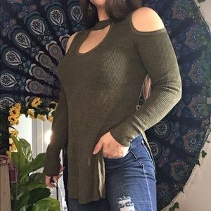 Knitted Shirt With Slits